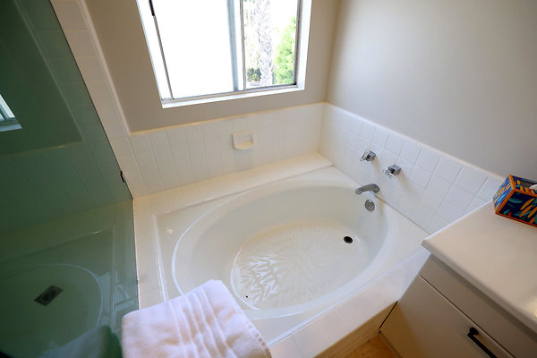 784A Bathroom 0795
