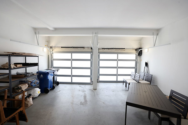 784A Garage2 0761