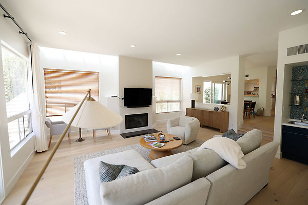784A Living Room 0773