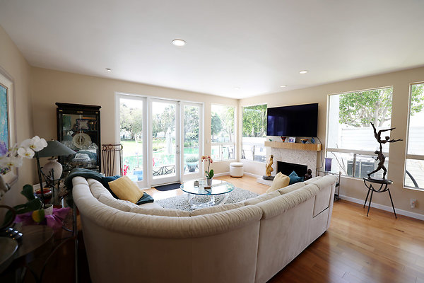 786A Living Room 0843
