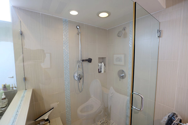 786A Master Bathroom 0899
