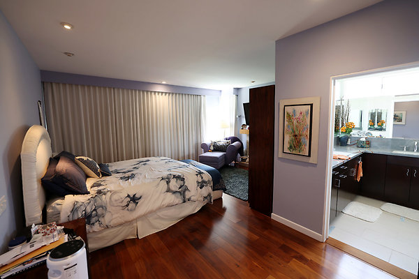 786A Master Bedroom Suite 0894