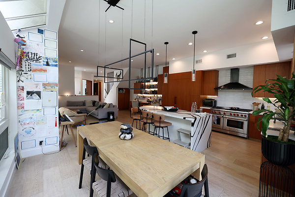 Dining Area 1057