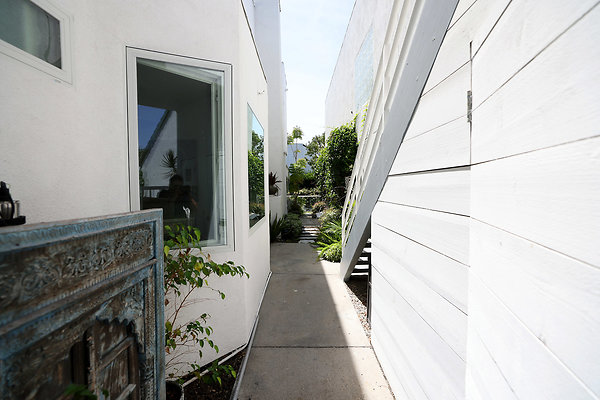 Front Door Walkway 1010