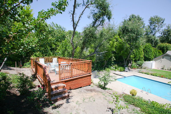 Backyard Deck 0056 1