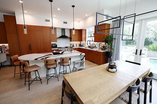 Dining Area 1056