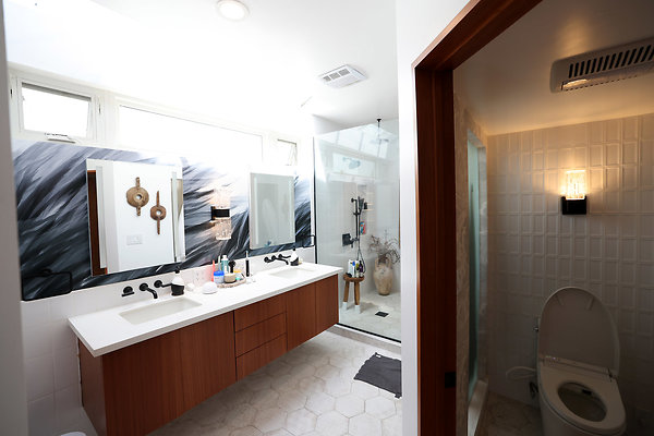 Master Bathroom 1073