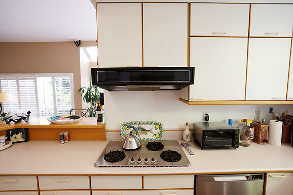 799A Kitchen3 0618
