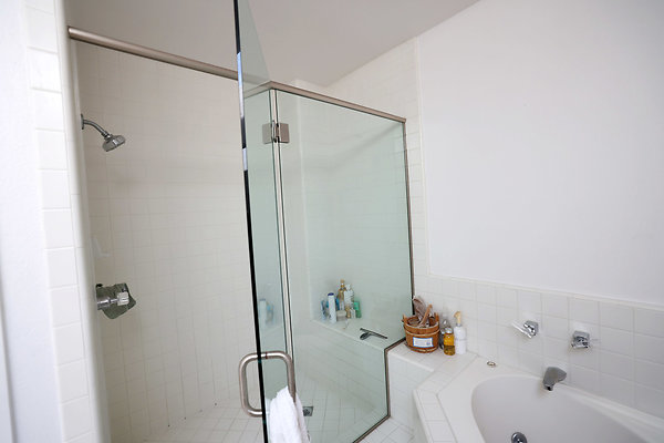 799A Master Bathroom 0640