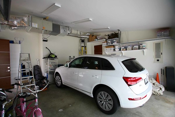 Garage 0100 Garage 0100