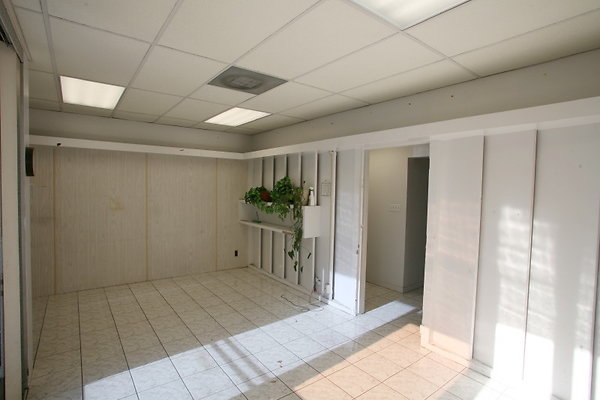 Foam Warehouse Lobby 0133 1