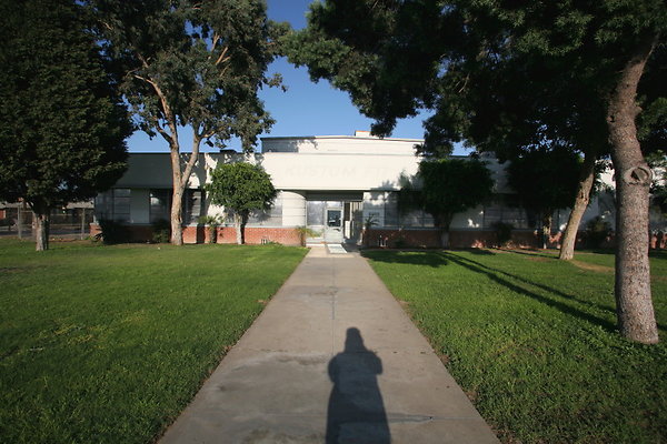 Foam Warehouse Front Ext1 1