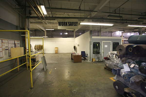 Foam Warehouse 0125 1