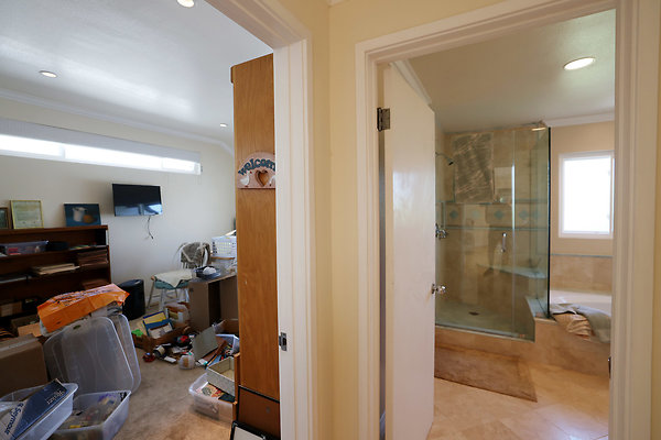 782A Hallway end 0096