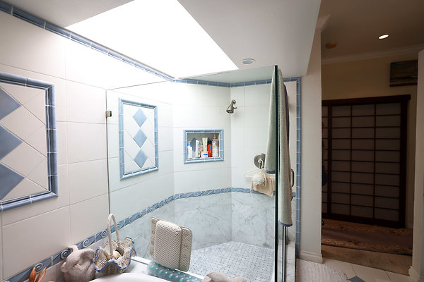 782A Master Bedroom Bathroom 0086