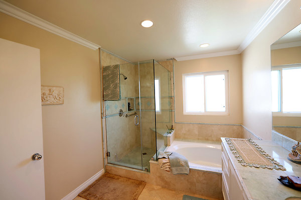 782A Bathroom2 0102