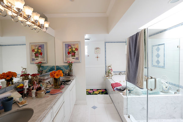782A Master Bedroom Bathroom 0081