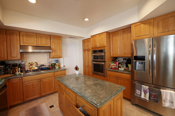 782A Kitchen 0047
