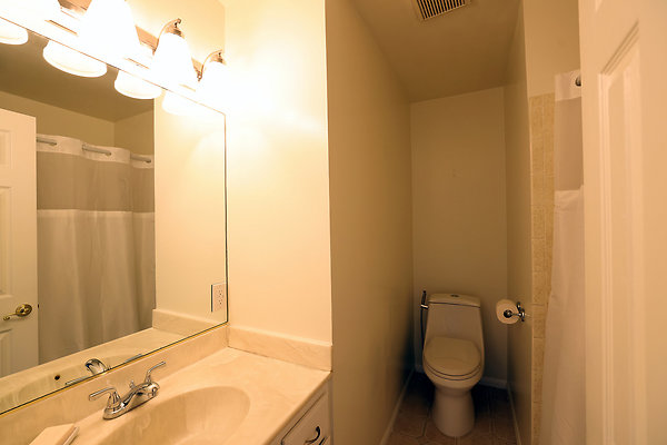 582A Bathroom2 0284