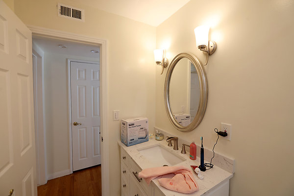 582A Bathroom1 0244
