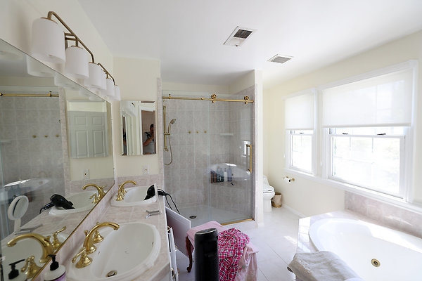 582A Master Bathroom 0277 582A Master Bathroom 0277