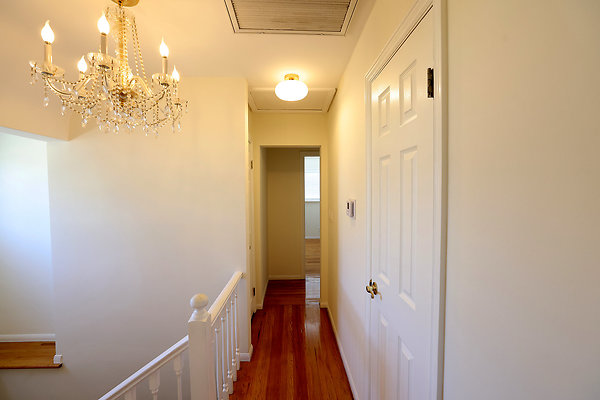 582A 2nd Floor Hallway 0269