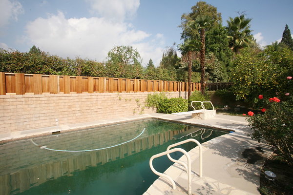 203A Pool 0041 1