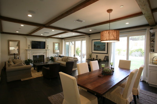 311A Dining Area &amp; Family Room 0043 1