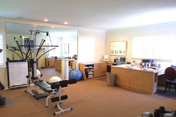 Home Gym &amp; Office 0160 12 1