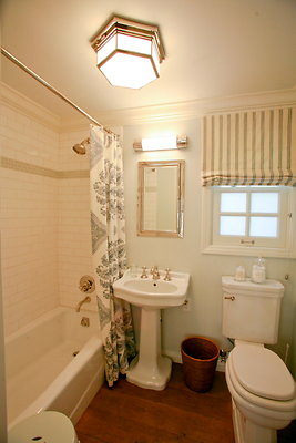 Guest House Bathroom1 1