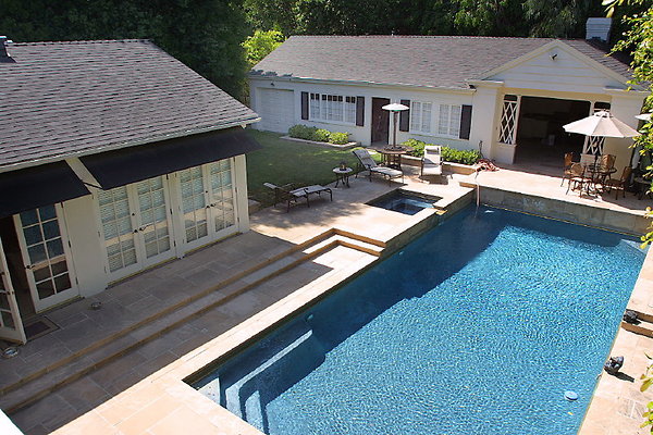 Pool &amp; Guest House from balcony 0155 22 1