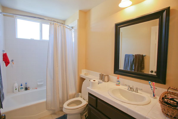 387A Guest Bedroom Bathroom1 1