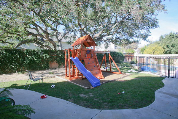 387A Play Structure 0101 1