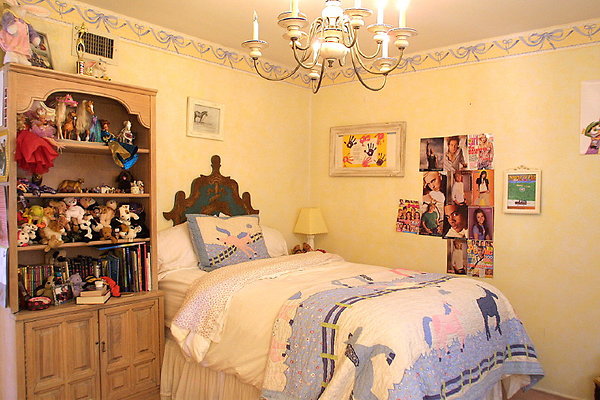 Girls Bedroom 0015 10 1