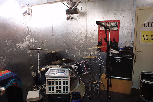 Garage Band Room 0050 12 1
