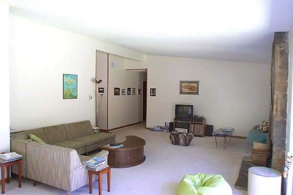 Living Room 0075 24 1