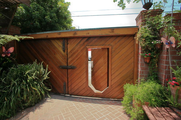 Backyard Door &amp; Gate to Alley 0169 1