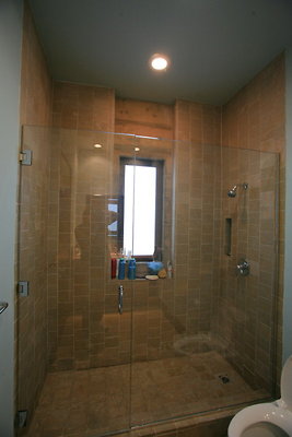 Bedroom1 Bathroom Shower 0028 1