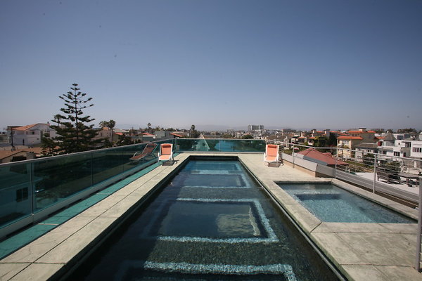 Roof Glass Bottomed Pool 0160 1