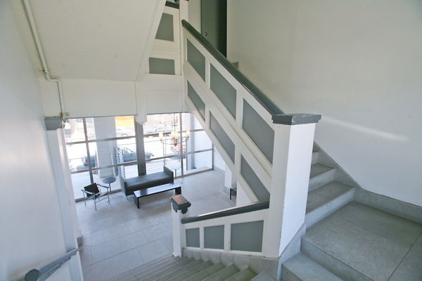2nd Floor Stairwell 0046 1 1