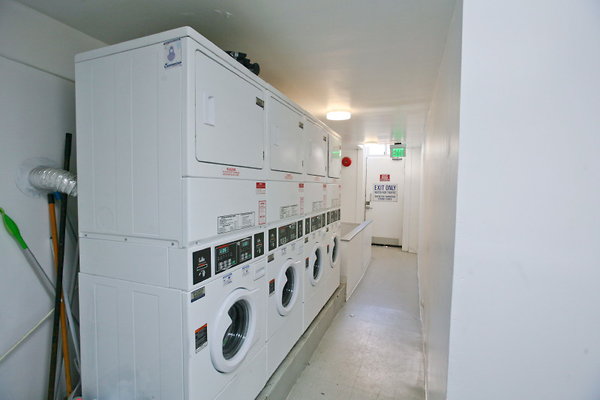 1st Floor Laundry Room 0060 1 1