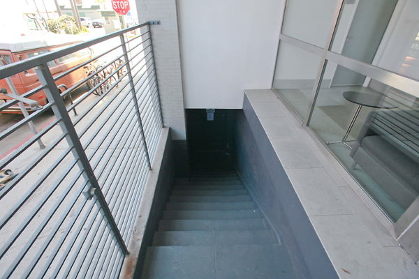 Stairs to Basement 0074 1