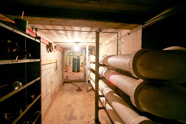 G3 Basement Steam Pipe Tunnels 0464 1