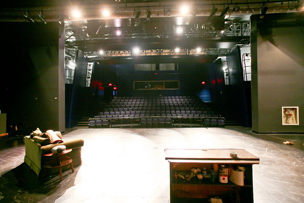 P2 Main Theater Stage 0592 1