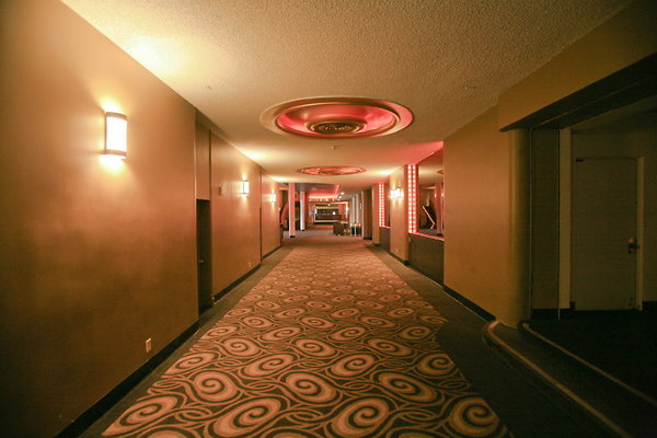 Main Foyer Hallway 0068 1