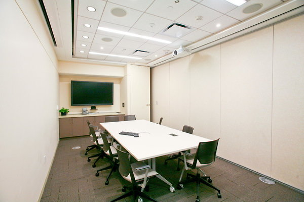 Conference Room3 0012 1