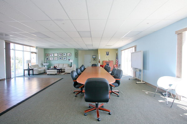 457C Conference Room4 1
