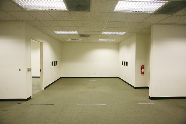 Conference Room Hallway 0014 1