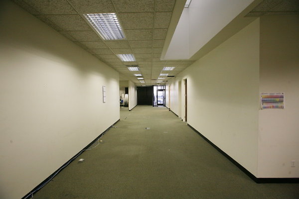 Hallway 0005 1
