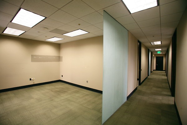 Suite 410 Office &amp; Hallway 0034 1